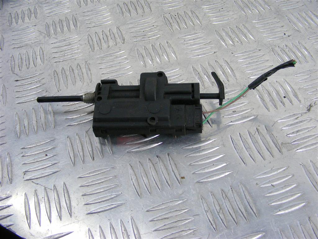 Активатор замка крышки топливного бака Renault Scenic 2 (2003-2009)