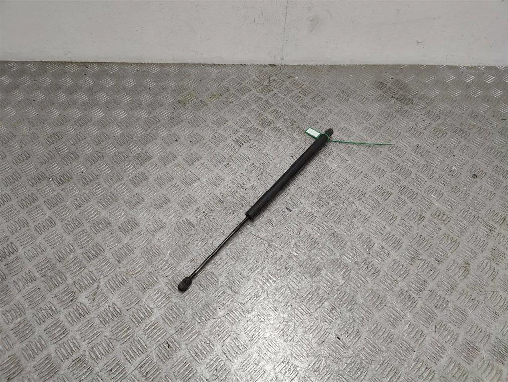 Амортизатор крышки багажника (3-5 двери)