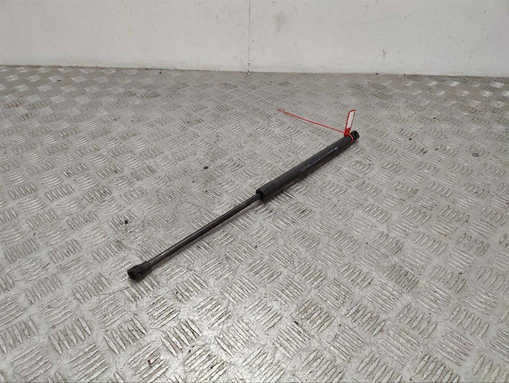 Амортизатор крышки багажника (3-5 двери)