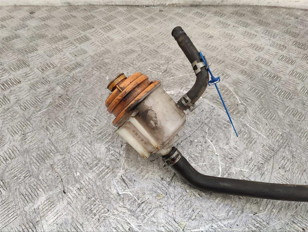 Бачок гидроусилителя