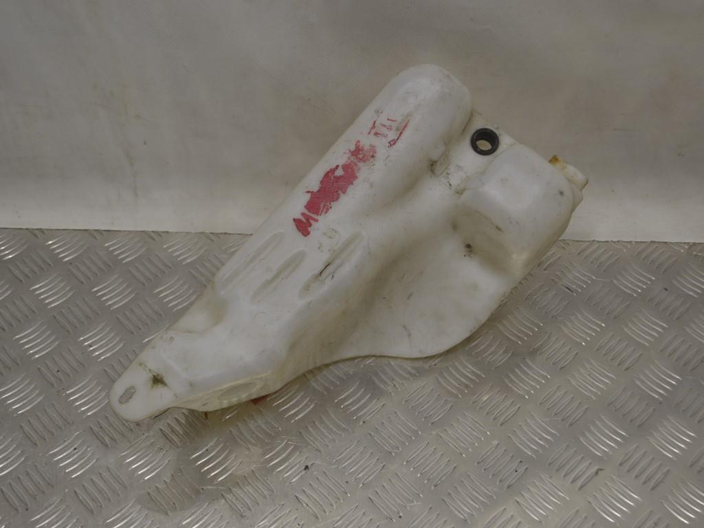 Бачок омывателя