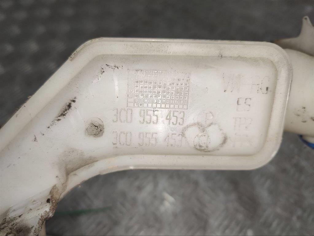 Бачок омывателя