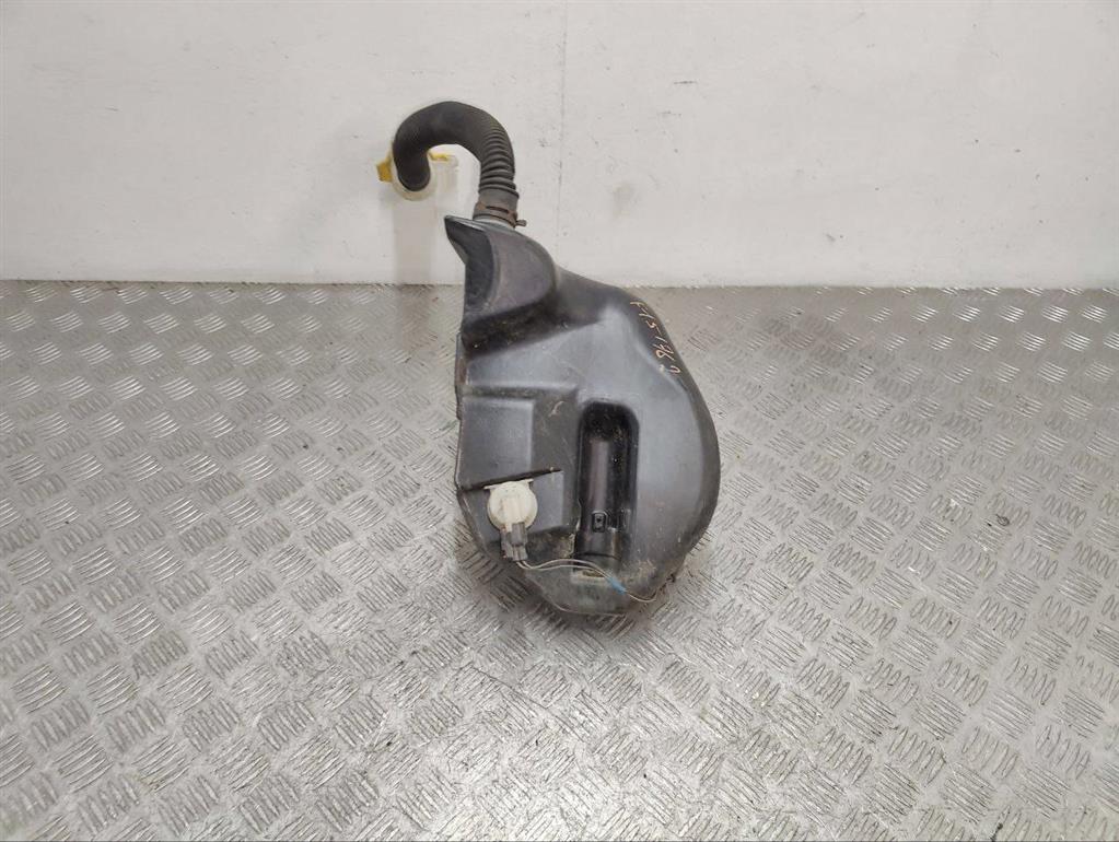 Бачок омывателя