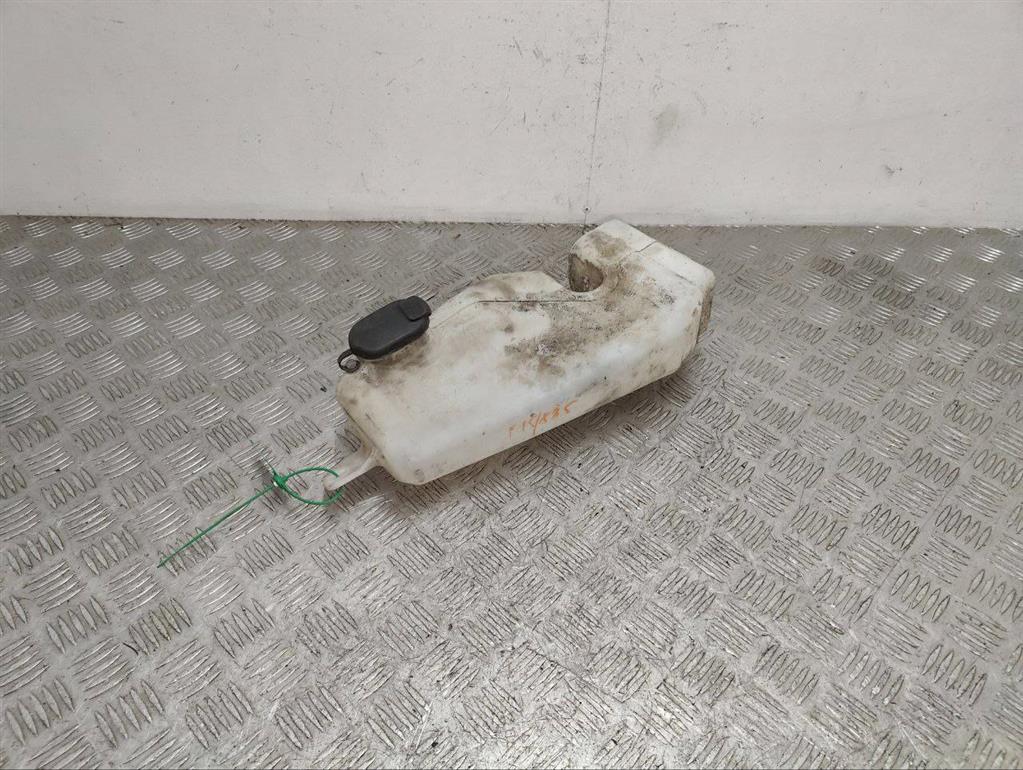 Бачок омывателя