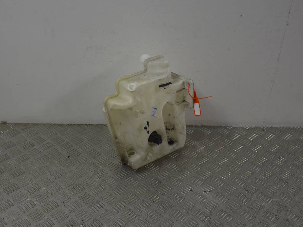 Бачок омывателя