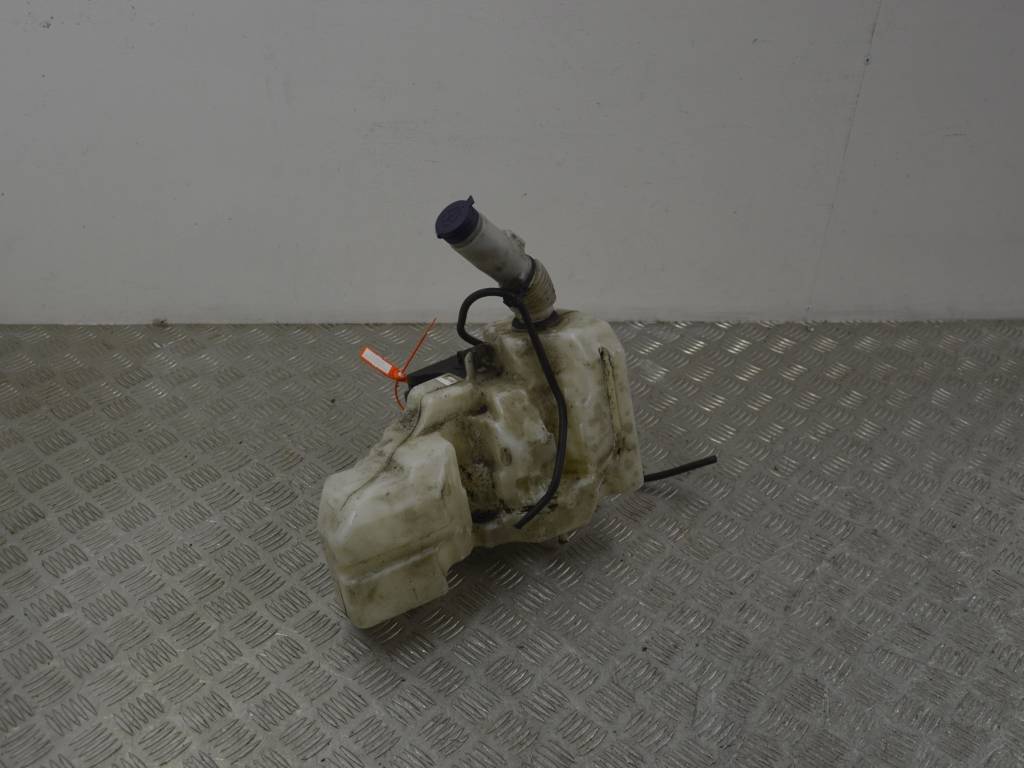 Бачок омывателя