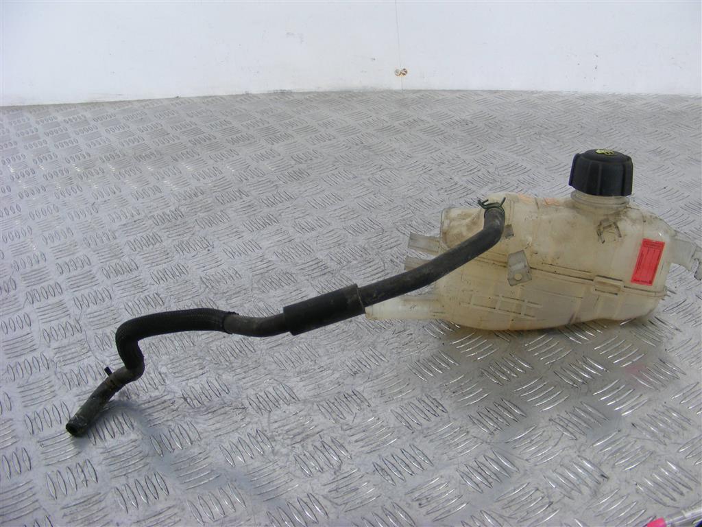 Бачок расширительный