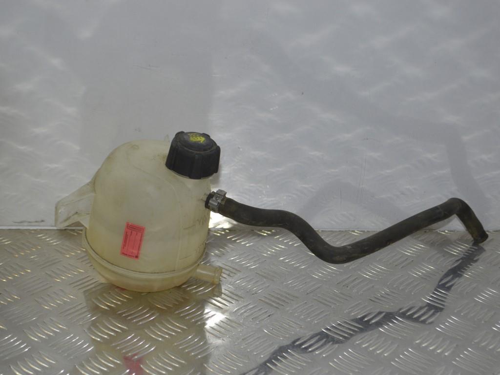 Бачок расширительный Renault Sandero 1 (2009-2014) 8200766856