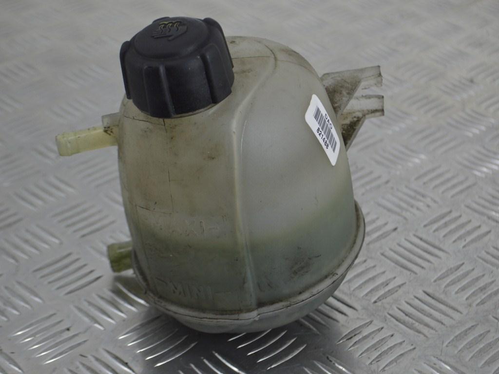 Бачок расширительный Renault Scenic 1 (1996-2003) 8200060424A
