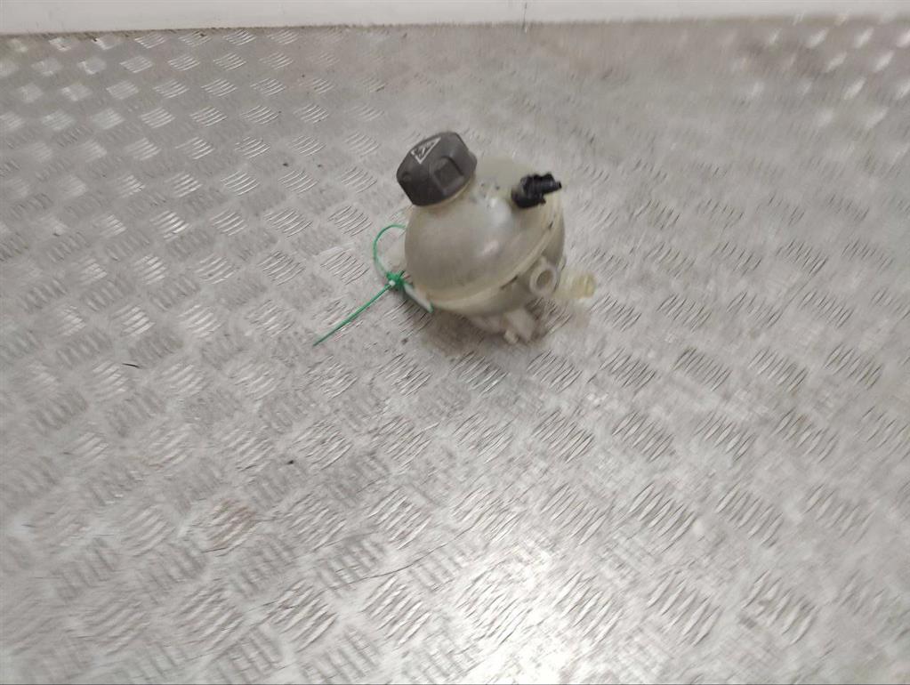 Бачок расширительный