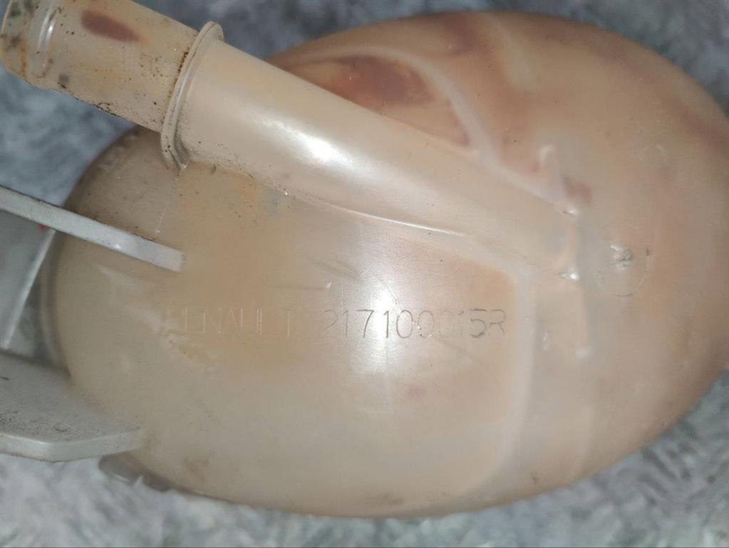 Бачок расширительный