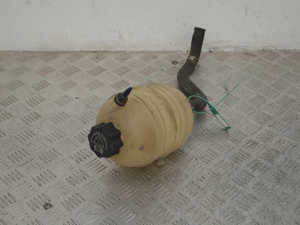 Бачок расширительный