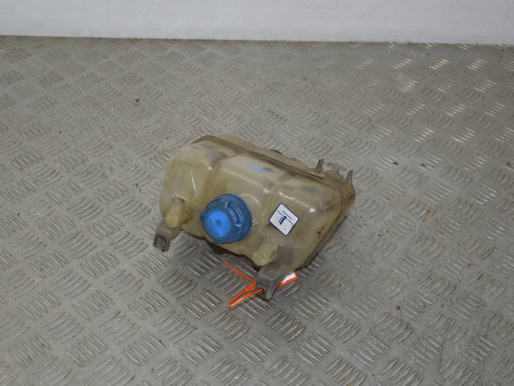 Бачок расширительный