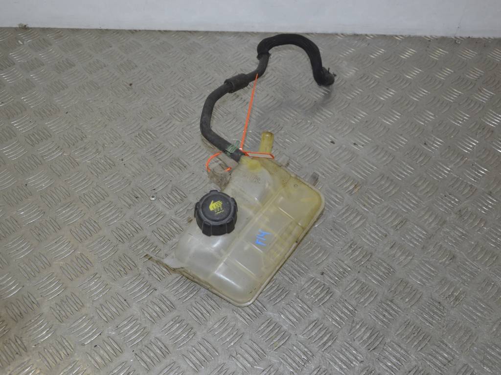 Бачок расширительный