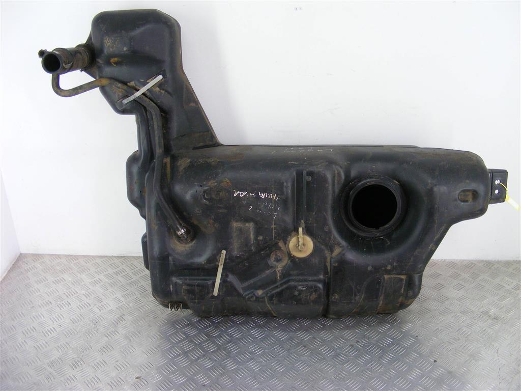 Бак топливный