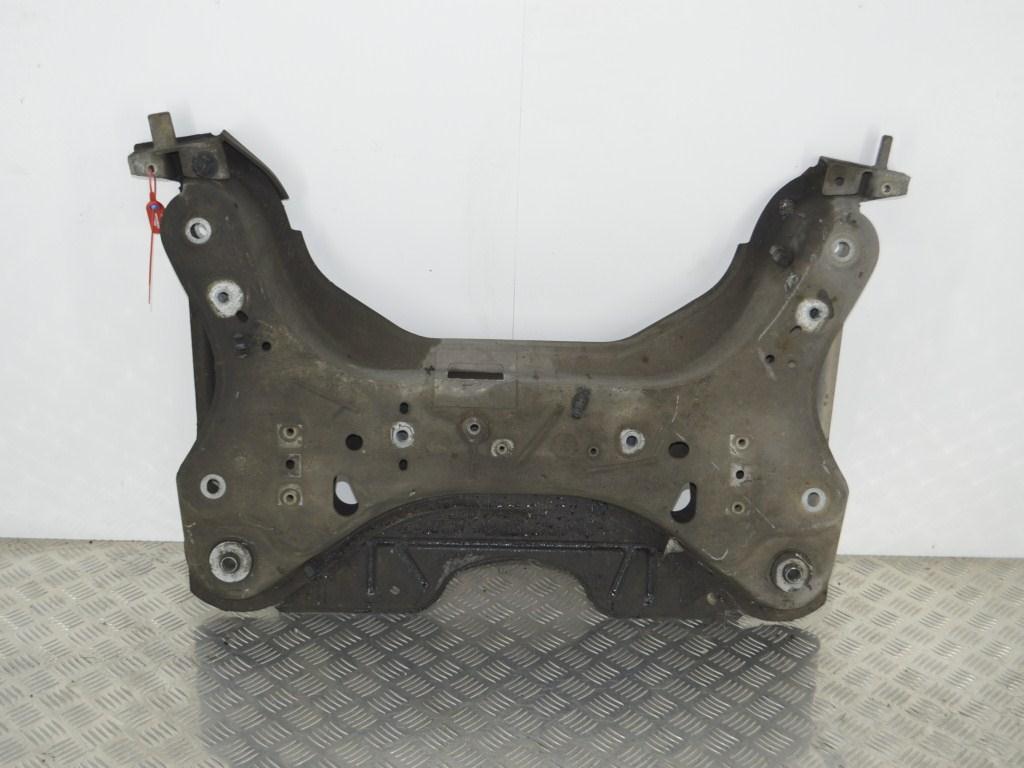 Балка подвески передняя (подрамник)