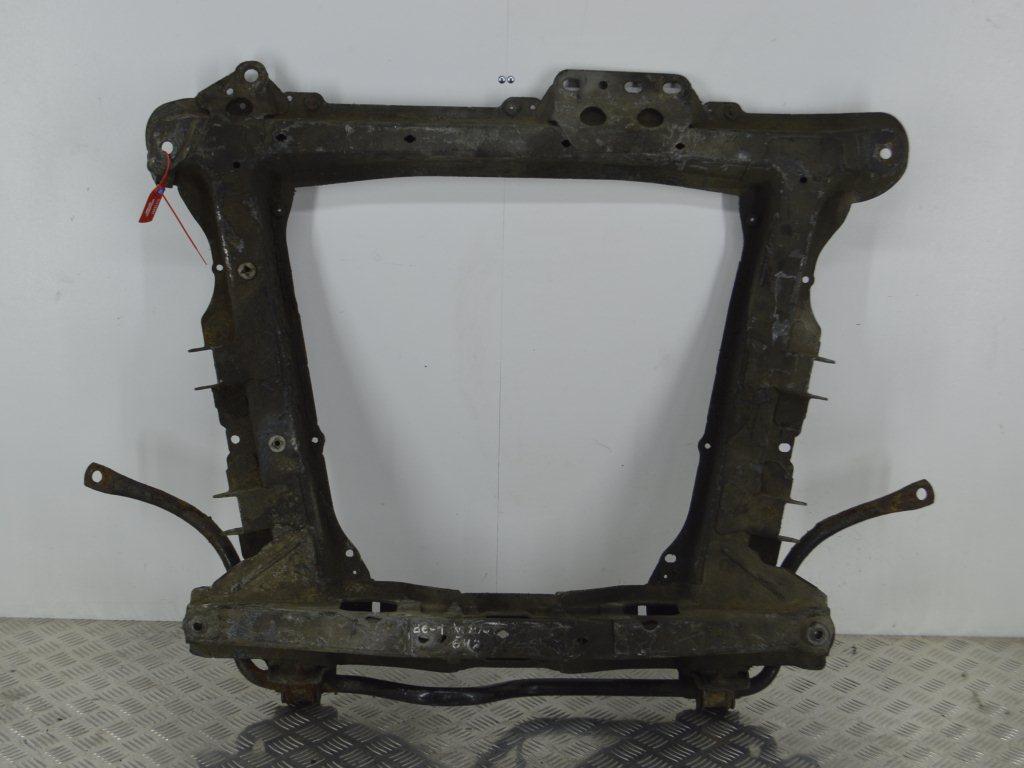 Балка подвески передняя (подрамник)