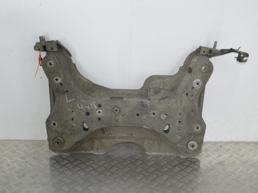 Балка подвески передняя (подрамник)