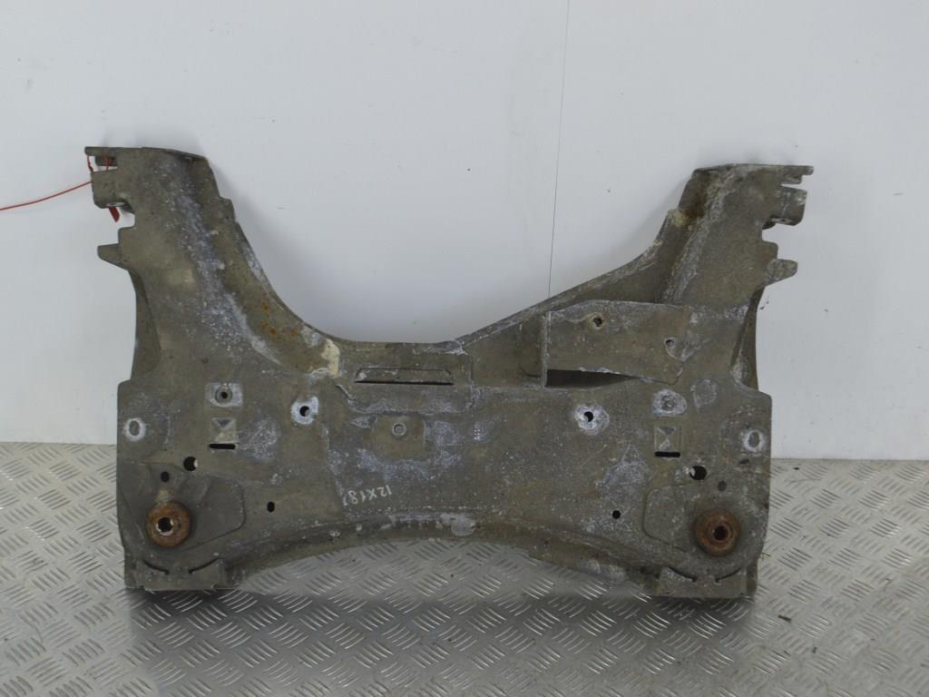 Балка подвески передняя (подрамник) Renault Scenic 2 (2003-2009)