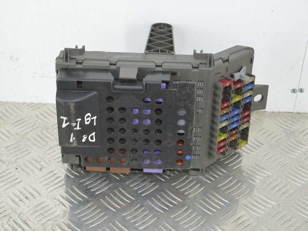 Блок предохранителей