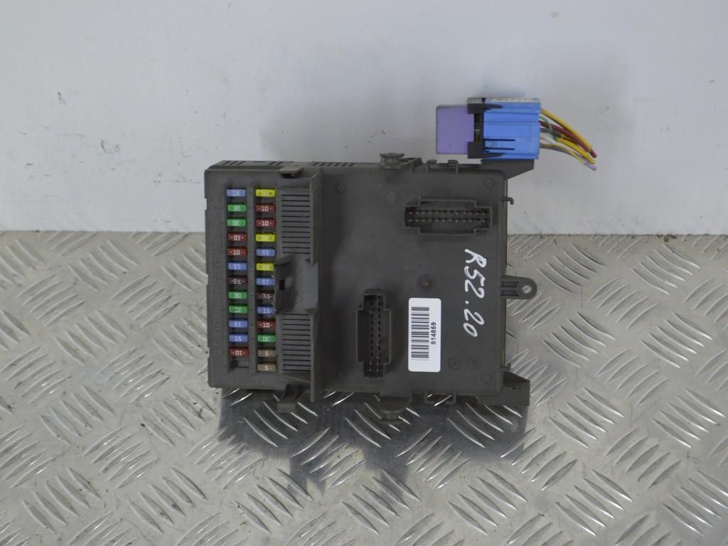 Блок предохранителей Renault Laguna 2 (2001-2007) 8200004201E, 8200283811