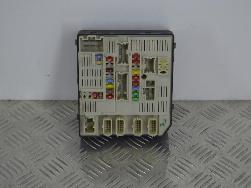 Блок предохранителей Renault Laguna 3 (2007-2015) 284B60012R