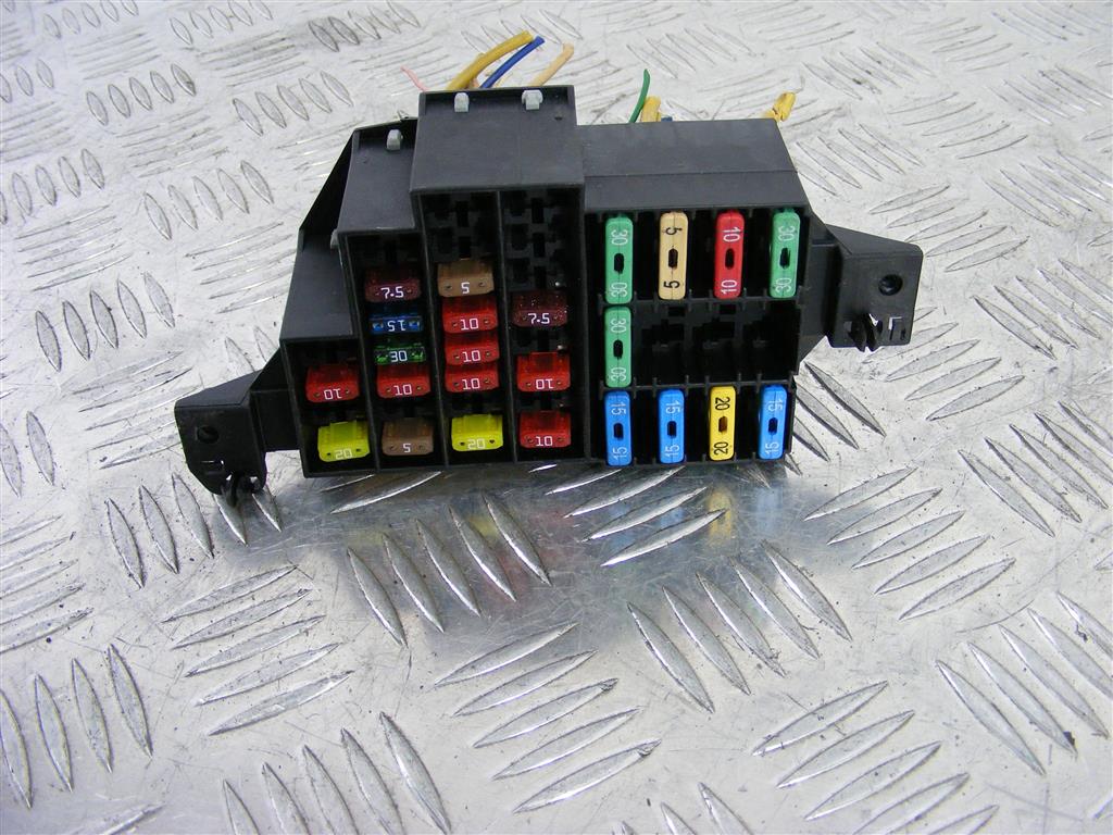 Блок предохранителей