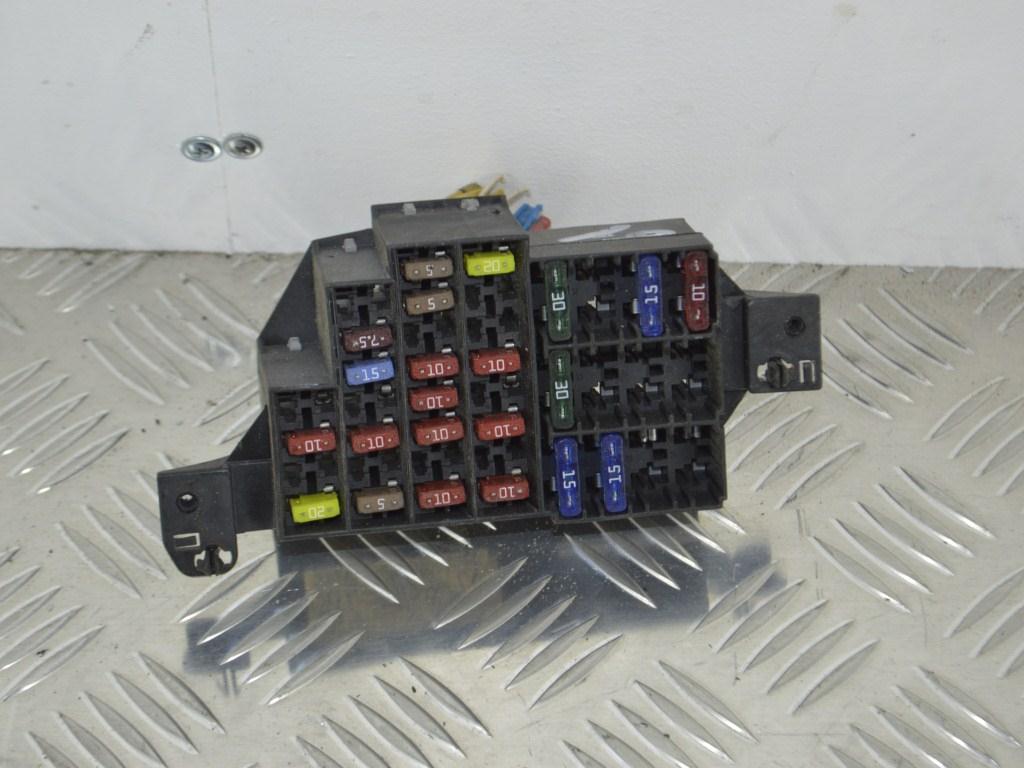 Блок предохранителей