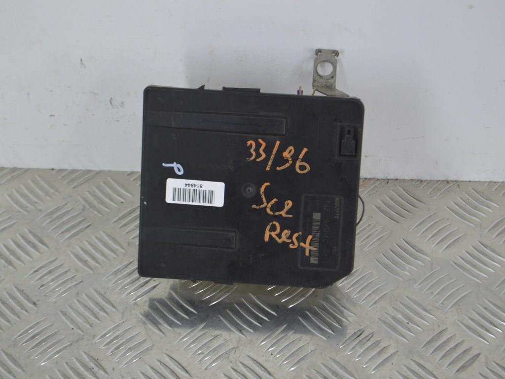 Блок предохранителей Renault Scenic 2 (2003-2009) 8200481866