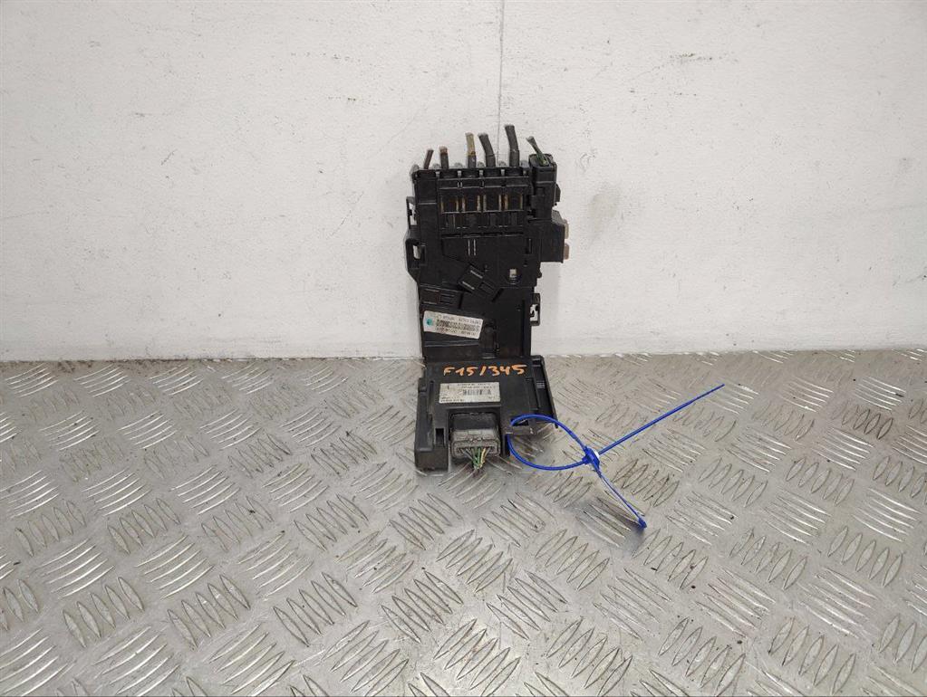 Блок предохранителей