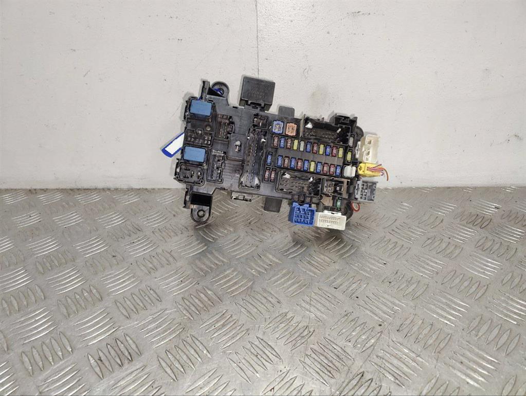 Блок предохранителей