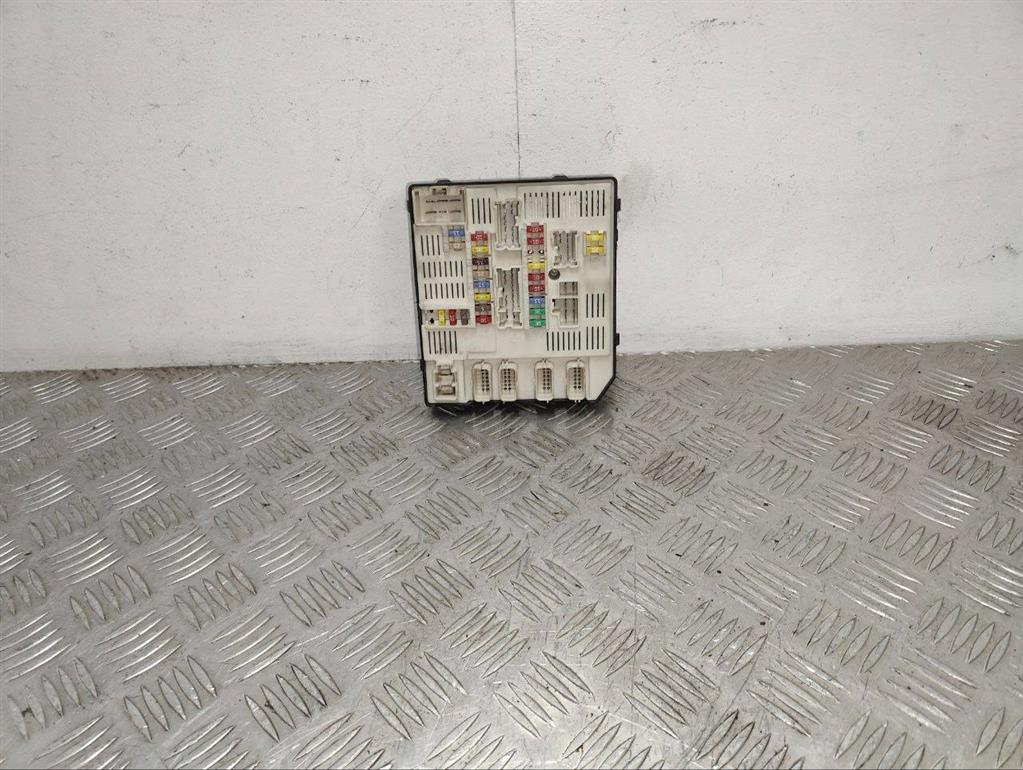 Блок предохранителей