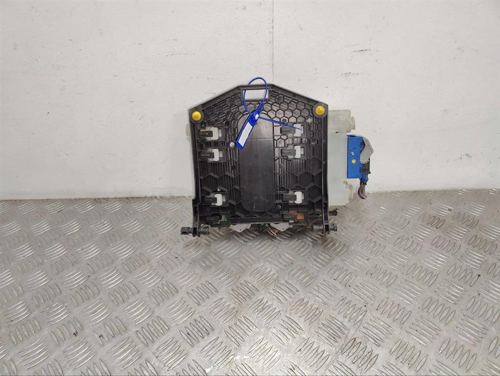 Блок предохранителей