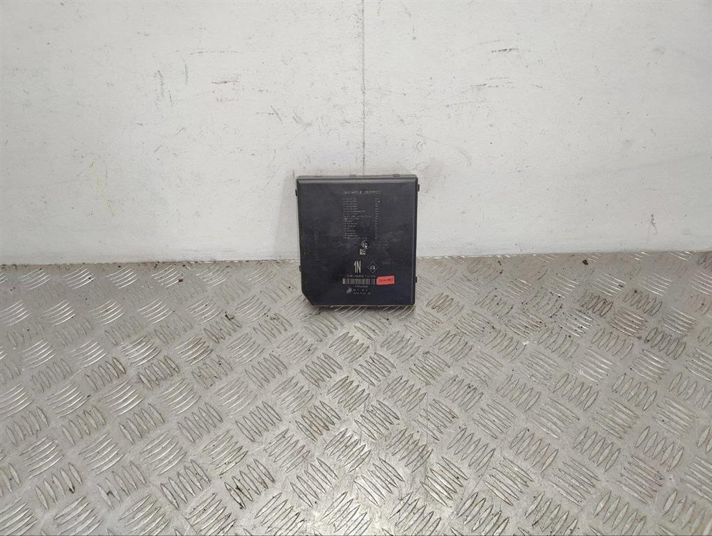 Блок предохранителей