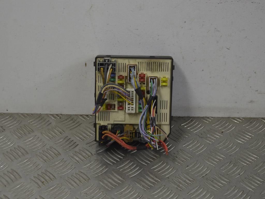 Блок предохранителей