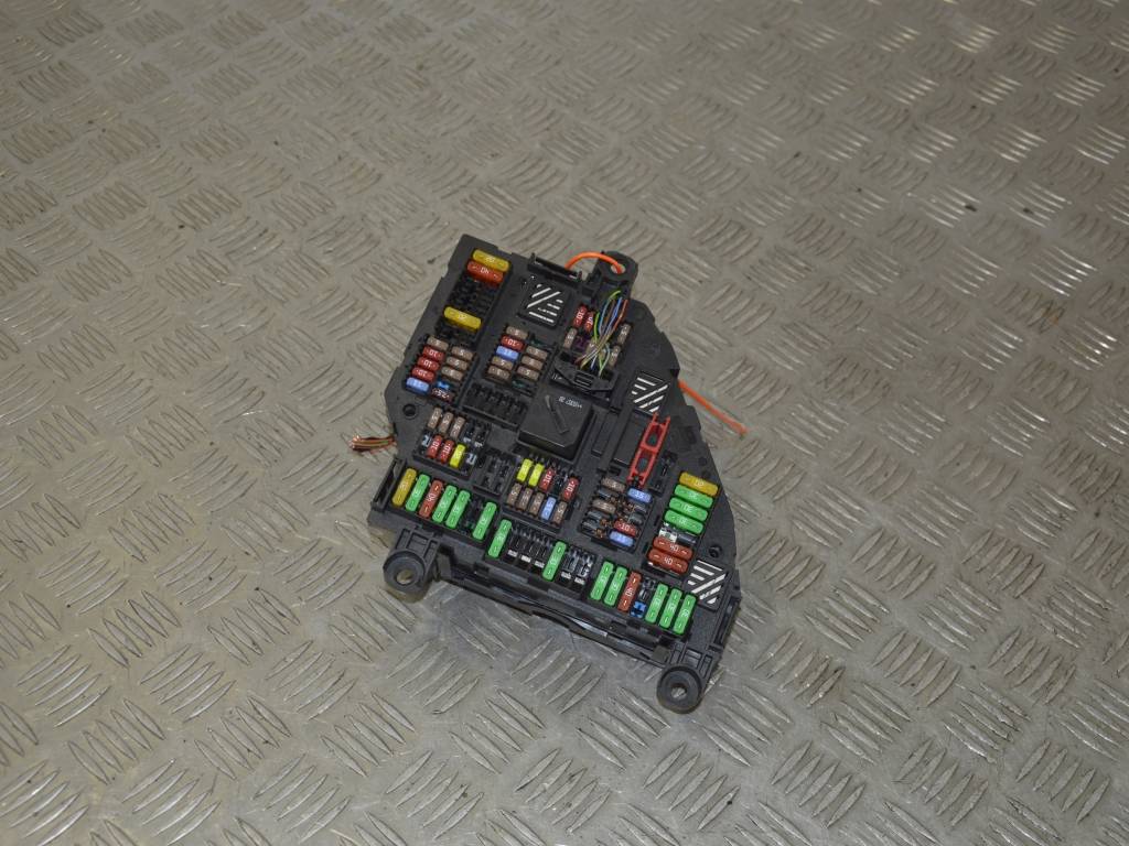 Блок предохранителей