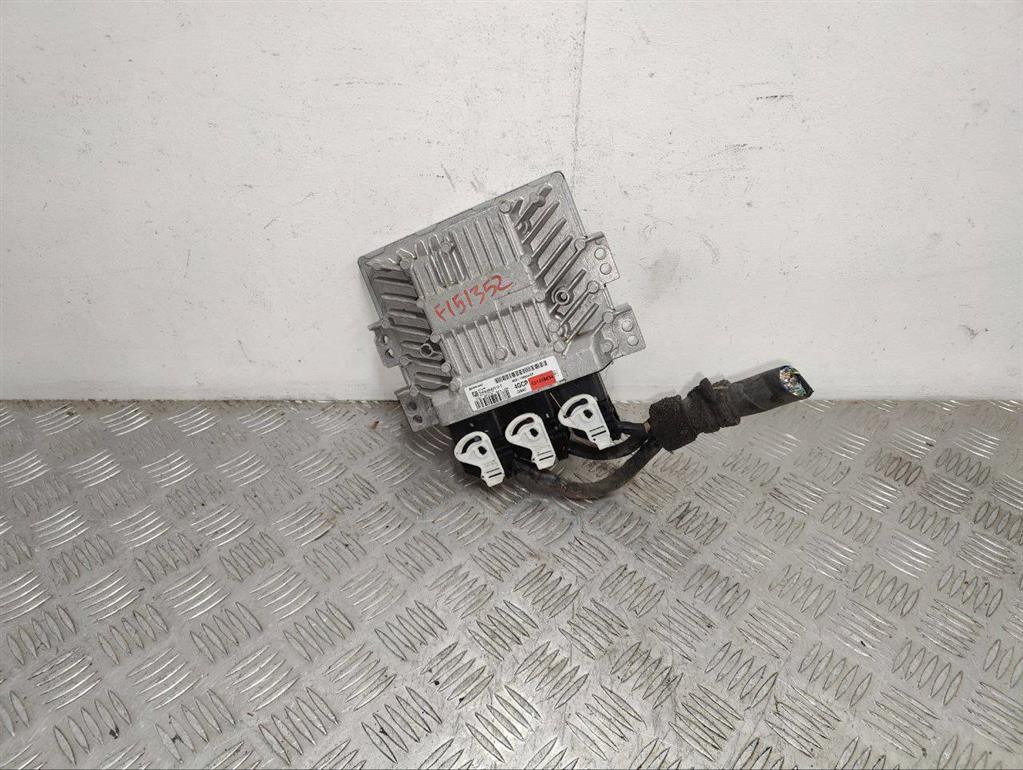 Блок управления двигателем