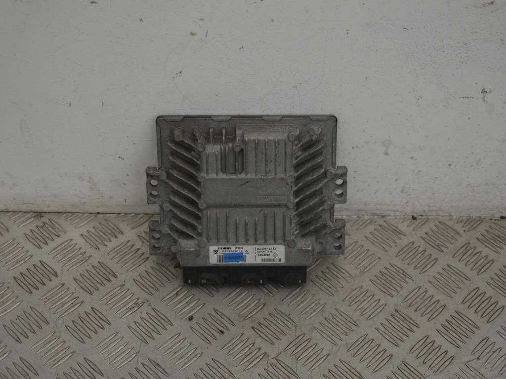 Блок управления двигателем