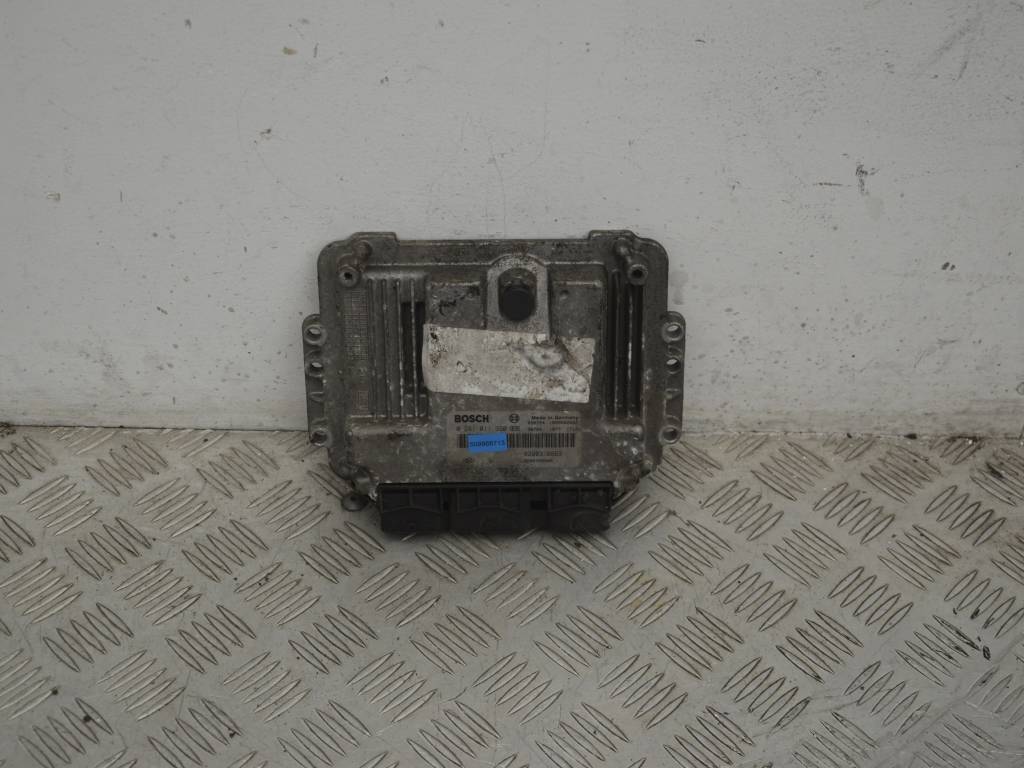 Блок управления двигателем