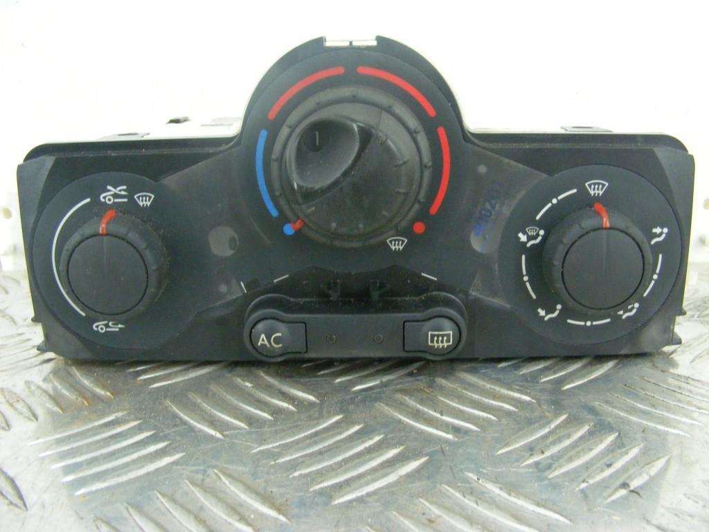 Блок управления печки/климат-контроля Renault Scenic 2 (2003-2009) 69580001