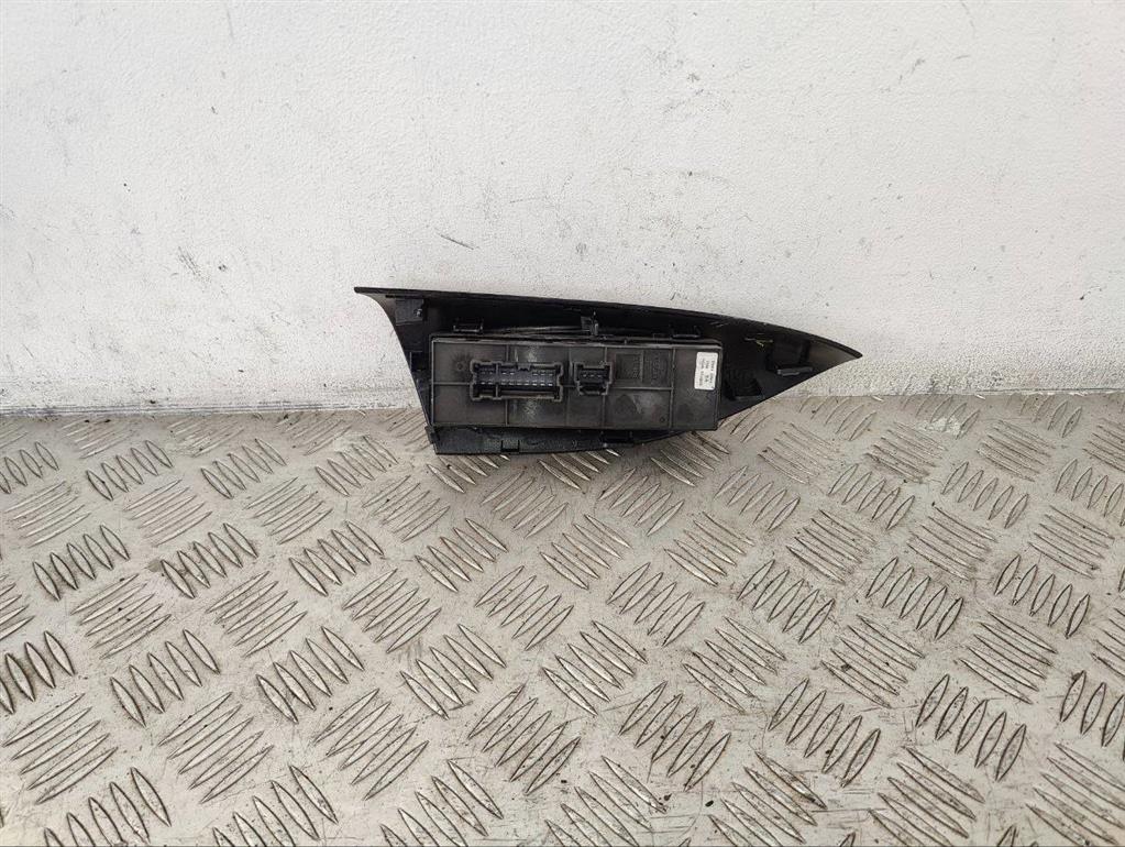 Блок управления стеклоподъемниками