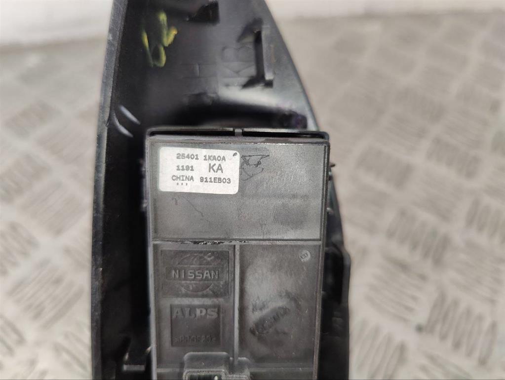 Блок управления стеклоподъемниками