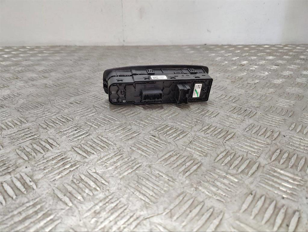 Блок управления стеклоподъемниками