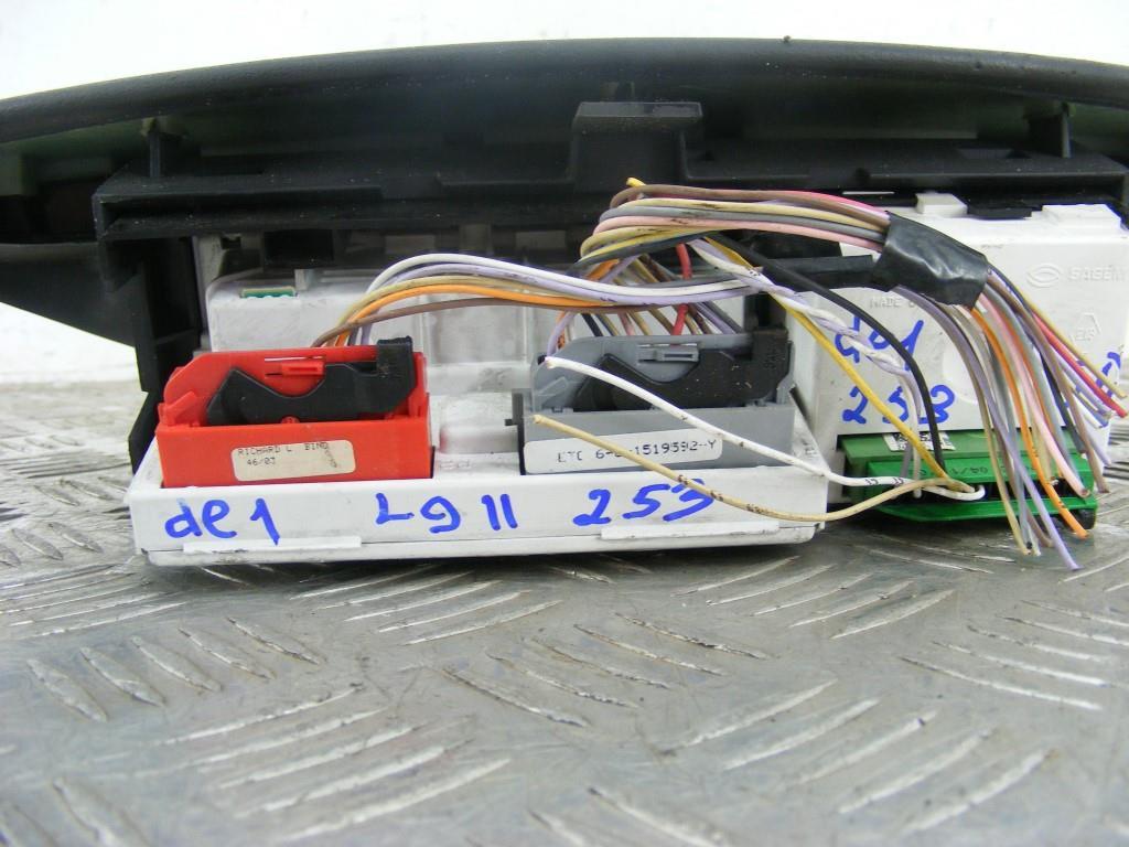 Часы Renault Laguna 2 (2001-2007) 8200361582