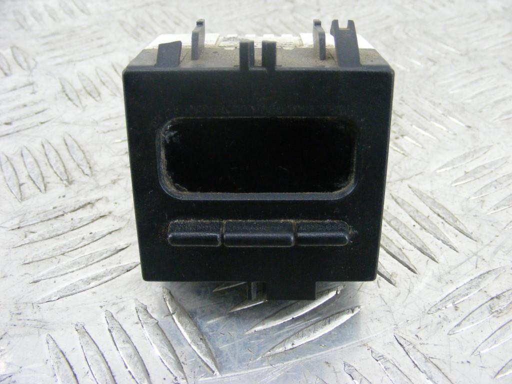 Часы Renault Megane 1 (1996-2002) 7700421037