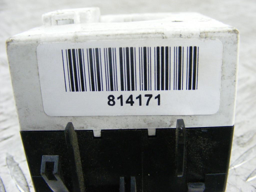 Часы Renault Megane 1 (1996-2002) 7700421037