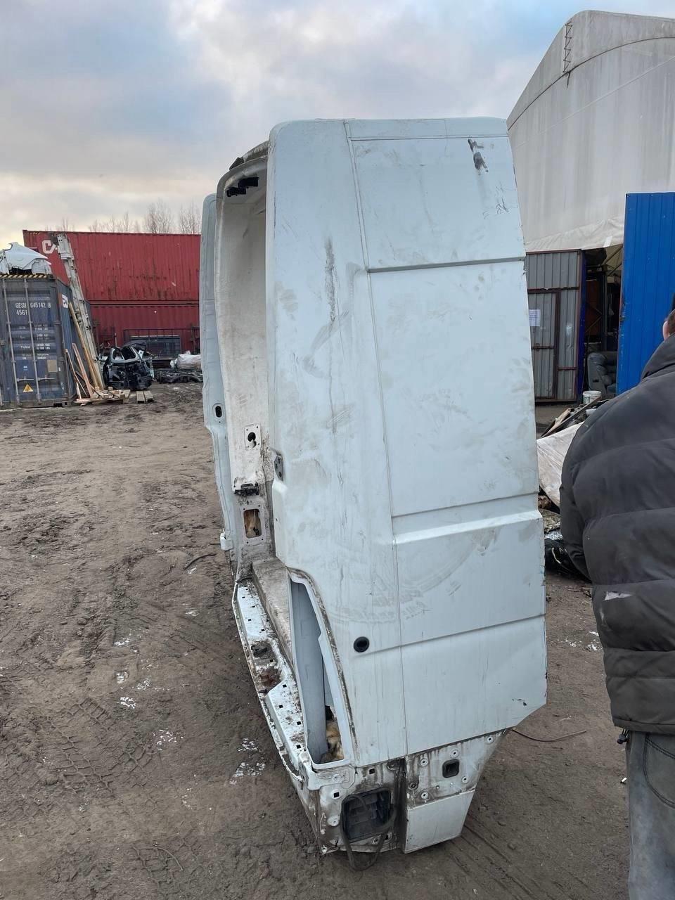 Четверть задняя левая