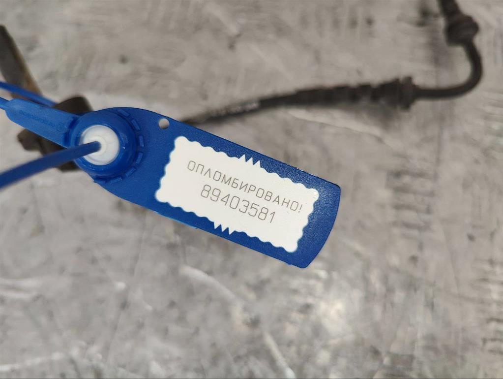 Датчик ABS передний