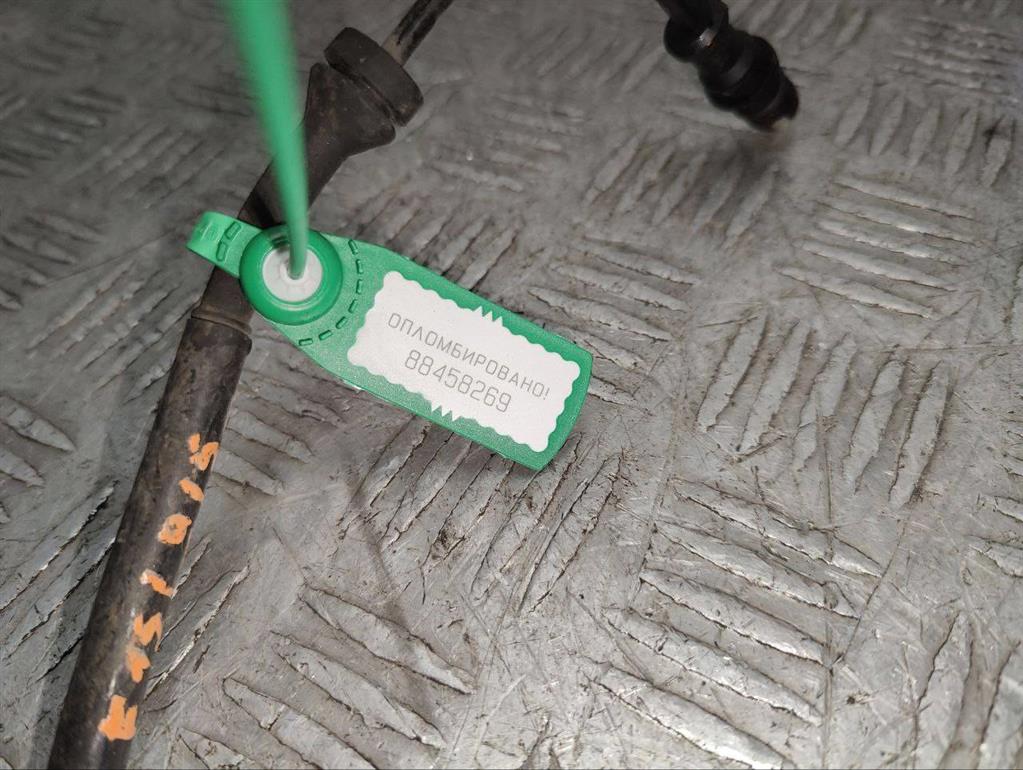 Датчик ABS передний