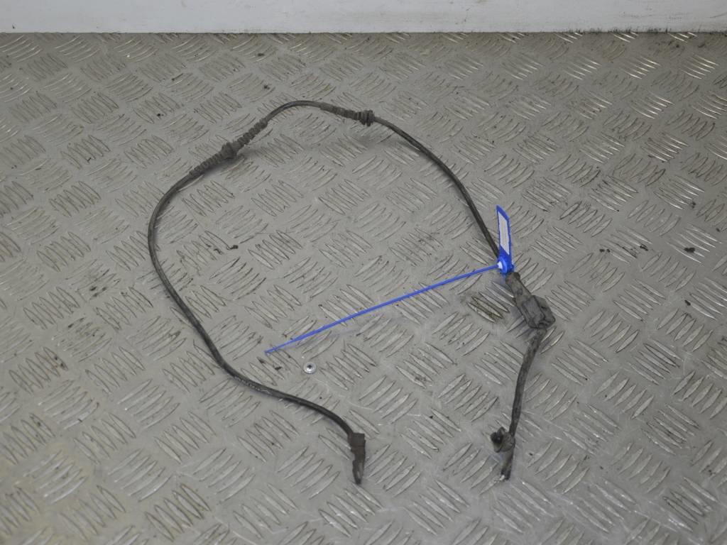 Датчик ABS задний